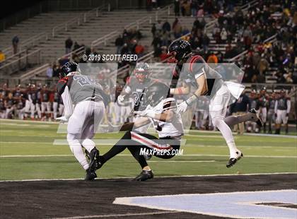 Thumbnail 3 in Jonathan Alder vs. Bishop Hartley (OSAA DIII Regional Final) photogallery.