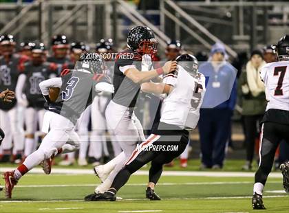 Thumbnail 1 in Jonathan Alder vs. Bishop Hartley (OSAA DIII Regional Final) photogallery.