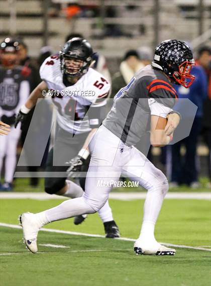 Thumbnail 1 in Jonathan Alder vs. Bishop Hartley (OSAA DIII Regional Final) photogallery.
