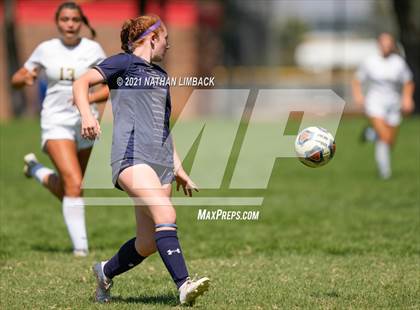 Thumbnail 3 in Piedra Vista vs. Los Alamos photogallery.