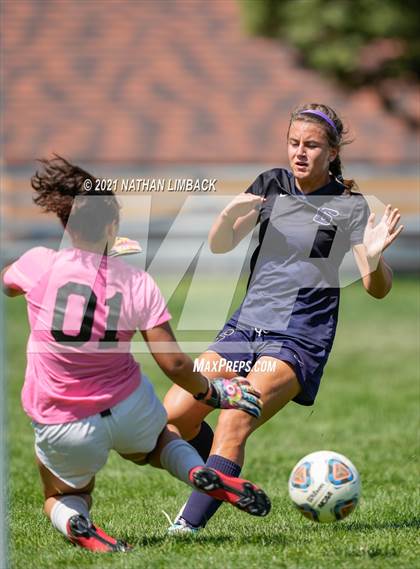 Thumbnail 2 in Piedra Vista vs. Los Alamos photogallery.