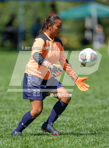Thumbnail 1 in Piedra Vista vs. Los Alamos photogallery.