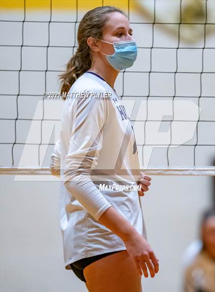 Thumbnail 2 in Holly Springs vs Gray's Creek (NCHSAA 4A - Second Round) photogallery.