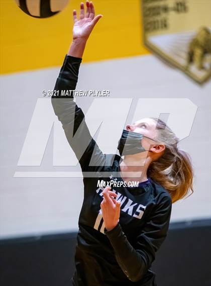 Thumbnail 3 in Holly Springs vs Gray's Creek (NCHSAA 4A - Second Round) photogallery.