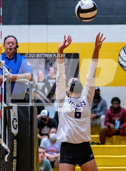 Thumbnail 1 in Holly Springs vs Gray's Creek (NCHSAA 4A - Second Round) photogallery.