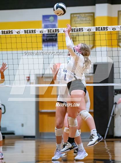 Thumbnail 1 in Holly Springs vs Gray's Creek (NCHSAA 4A - Second Round) photogallery.