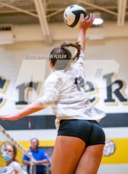 Thumbnail 3 in Holly Springs vs Gray's Creek (NCHSAA 4A - Second Round) photogallery.