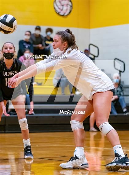 Thumbnail 1 in Holly Springs vs Gray's Creek (NCHSAA 4A - Second Round) photogallery.