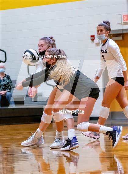 Thumbnail 1 in Holly Springs vs Gray's Creek (NCHSAA 4A - Second Round) photogallery.