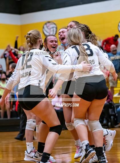 Thumbnail 2 in Holly Springs vs Gray's Creek (NCHSAA 4A - Second Round) photogallery.