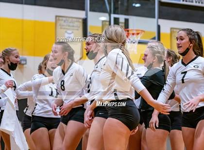 Thumbnail 1 in Holly Springs vs Gray's Creek (NCHSAA 4A - Second Round) photogallery.