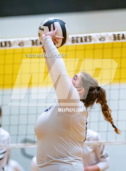 Thumbnail 3 in Holly Springs vs Gray's Creek (NCHSAA 4A - Second Round) photogallery.