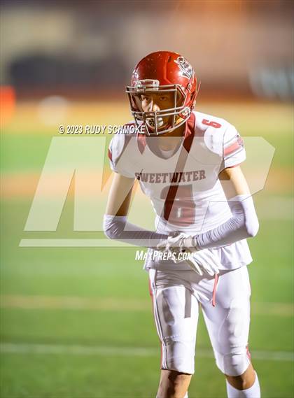 Thumbnail 2 in Vincent Memorial vs. Sweetwater (CIF SD Div.5 Section Finals) photogallery.