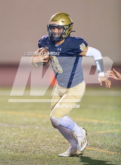 Thumbnail 1 in Vincent Memorial vs. Sweetwater (CIF SD Div.5 Section Finals) photogallery.