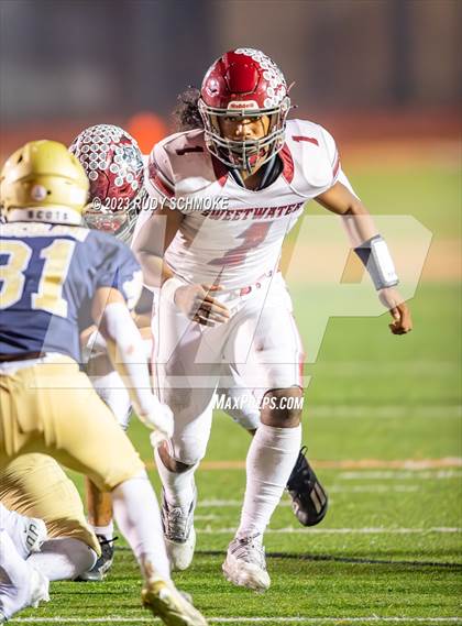 Thumbnail 2 in Vincent Memorial vs. Sweetwater (CIF SD Div.5 Section Finals) photogallery.