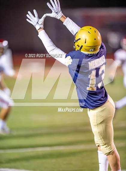 Thumbnail 2 in Vincent Memorial vs. Sweetwater (CIF SD Div.5 Section Finals) photogallery.