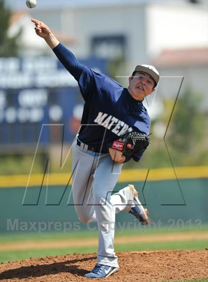 Thumbnail 3 in Crescenta Valley @ Mater Dei Catholic photogallery.