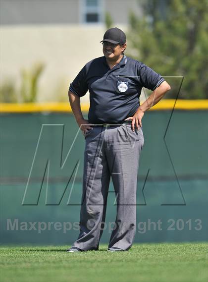 Thumbnail 2 in Crescenta Valley @ Mater Dei Catholic photogallery.