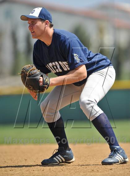 Thumbnail 1 in Crescenta Valley @ Mater Dei Catholic photogallery.