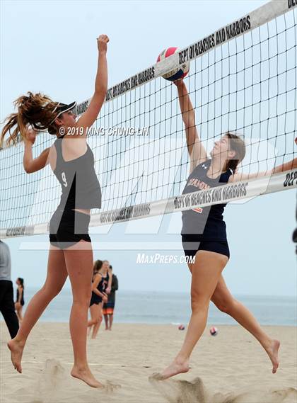 Thumbnail 3 in Mira Costa vs. Chaminade (IBVL Southern Pacific Quarterfinal) photogallery.