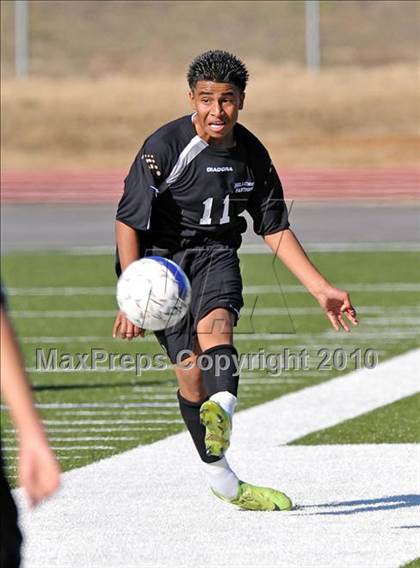 Thumbnail 2 in Wakeland vs Hillcrest (Little Elm Invitational) photogallery.