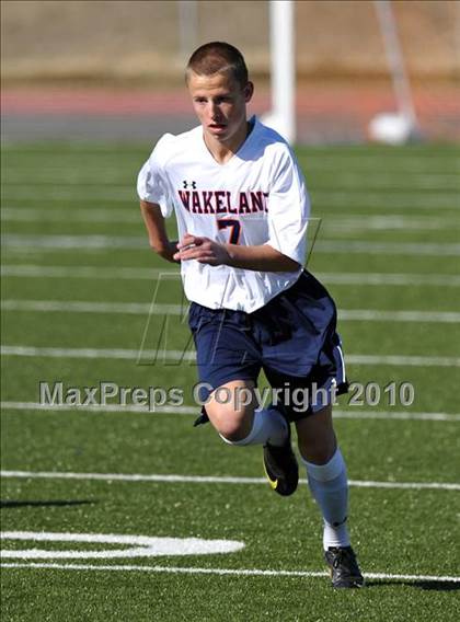 Thumbnail 3 in Wakeland vs Hillcrest (Little Elm Invitational) photogallery.