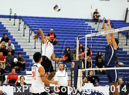 Thumbnail 2 in Saddleback Valley Christian vs. Garden Grove (CIF SS D5 Final) photogallery.