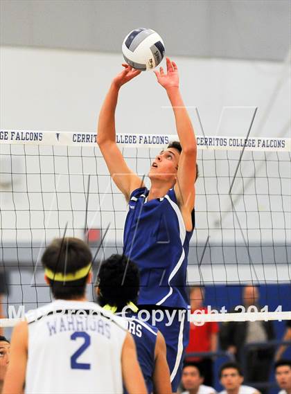 Thumbnail 1 in Saddleback Valley Christian vs. Garden Grove (CIF SS D5 Final) photogallery.