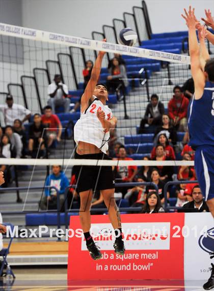 Thumbnail 1 in Saddleback Valley Christian vs. Garden Grove (CIF SS D5 Final) photogallery.