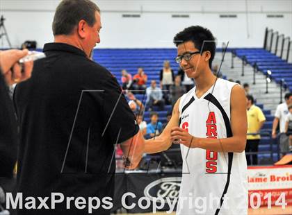 Thumbnail 2 in Saddleback Valley Christian vs. Garden Grove (CIF SS D5 Final) photogallery.