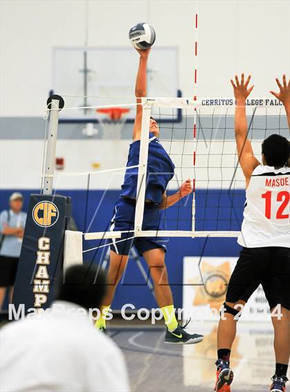 Thumbnail 2 in Saddleback Valley Christian vs. Garden Grove (CIF SS D5 Final) photogallery.