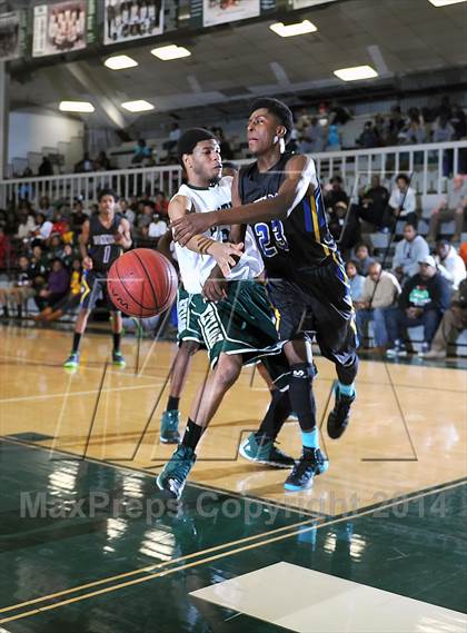 Thumbnail 3 in Butler vs. Johnson photogallery.