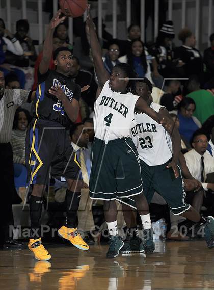 Thumbnail 3 in Butler vs. Johnson photogallery.