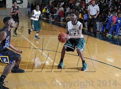 Thumbnail 3 in Butler vs. Johnson photogallery.