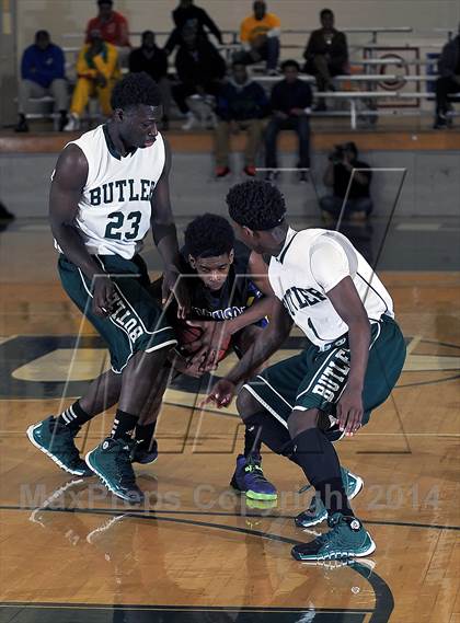 Thumbnail 2 in Butler vs. Johnson photogallery.