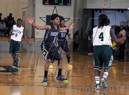 Thumbnail 3 in Butler vs. Johnson photogallery.