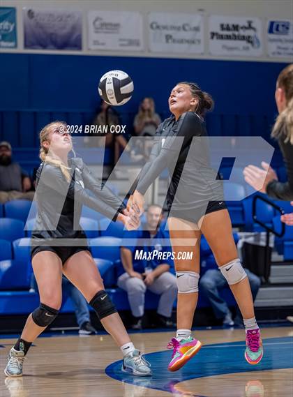 Thumbnail 2 in Marshall @ Cotter photogallery.