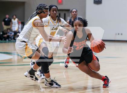 Thumbnail 2 in Brusly vs Walker (MLK Main Event) photogallery.