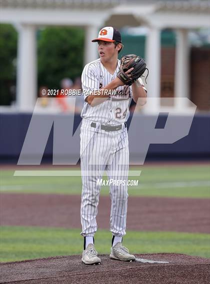 Thumbnail 3 in Rockwall vs. Rockwall-Heath (UIL 6A Regional Finals Game 2) photogallery.