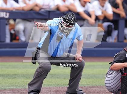 Thumbnail 1 in Rockwall vs. Rockwall-Heath (UIL 6A Regional Finals Game 2) photogallery.