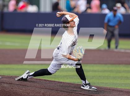 Thumbnail 2 in Rockwall vs. Rockwall-Heath (UIL 6A Regional Finals Game 2) photogallery.