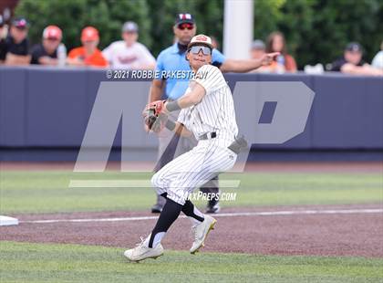 Thumbnail 2 in Rockwall vs. Rockwall-Heath (UIL 6A Regional Finals Game 2) photogallery.