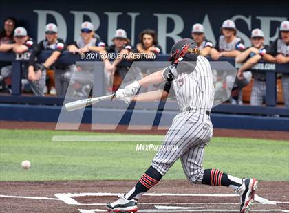 Thumbnail 3 in Rockwall vs. Rockwall-Heath (UIL 6A Regional Finals Game 2) photogallery.