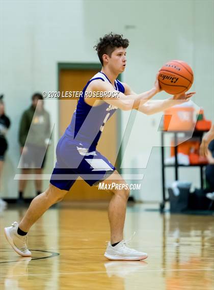 Thumbnail 2 in Stockdale @ Luling photogallery.