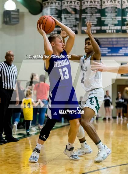 Thumbnail 3 in Stockdale @ Luling photogallery.