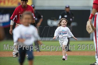 Thumbnail 1 in Aflac All-American Baseball Classic 2010 photogallery.