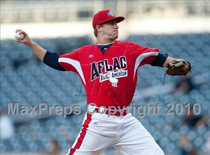 Thumbnail 2 in Aflac All-American Baseball Classic 2010 photogallery.