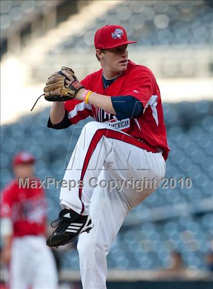Thumbnail 1 in Aflac All-American Baseball Classic 2010 photogallery.