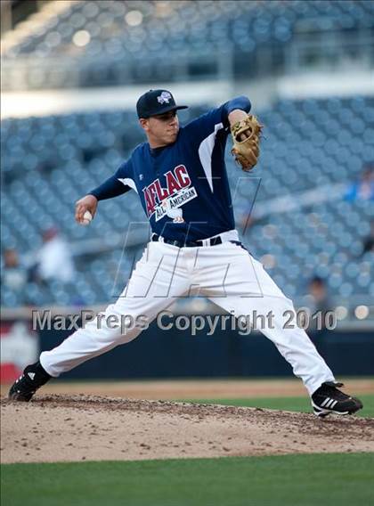 Thumbnail 1 in Aflac All-American Baseball Classic 2010 photogallery.