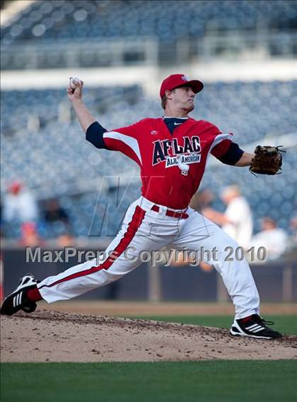 Thumbnail 3 in Aflac All-American Baseball Classic 2010 photogallery.